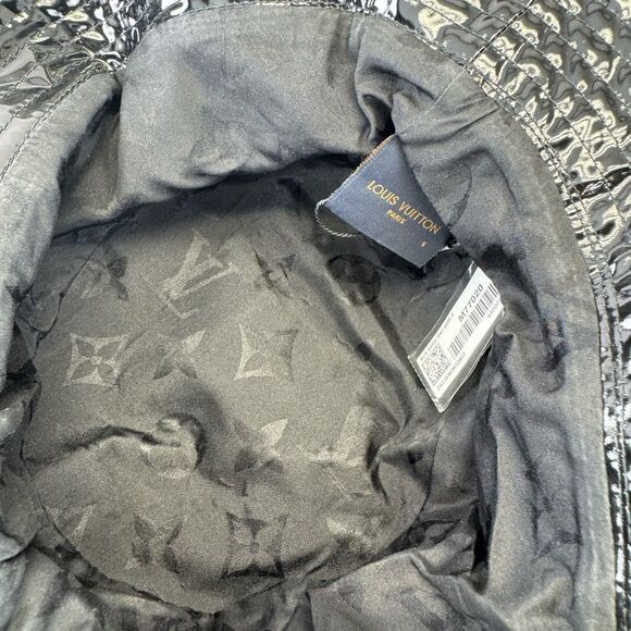 Louis Vuitton Bob Rainy Day Black Patent Bucket Hat Noir NWT - Picture 8 of 11